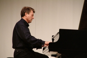 Piano Concert with Valerij Petasch