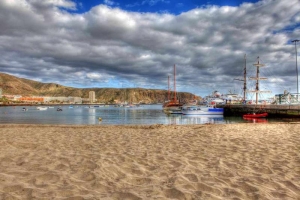 Los Cristianos beach and harbour