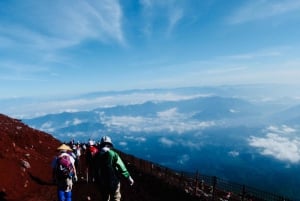 Salita di 2 giorni alla vetta del Monte Fuji con 8ª stazione e guida in inglese