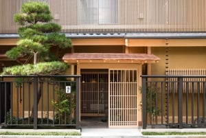 Asakusa: espectáculo de geishas y experiencia en una casa de té