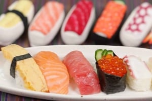 Tour gastronomico autentico di Ueno e del mercato di Ameyoko