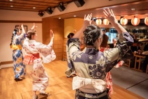 Бон Данс IZAKAYA в Синдзюку, Токио