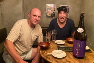 Cata informal de sake japonés y experiencia de aperitivos, Kabukicho