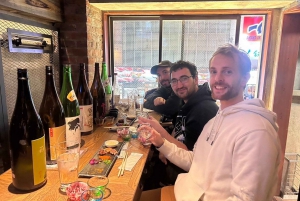 Cata informal de sake japonés y experiencia de aperitivos, Kabukicho