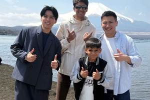 Luoghi nascosti e poco affollati: tour privato in auto Tour privato in auto del Monte Fuji