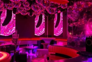 Duik in de populairste nachtclub van Tokio bij The Pink Tokyo