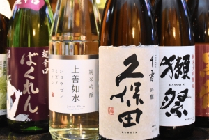 Doświadczenie w porównywaniu sake i przysmaków w shinjyuku