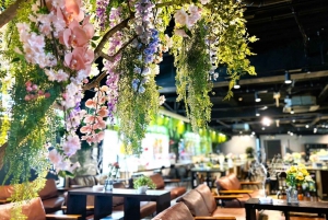 Experiência de criar um minijardim japonês adornado com flores