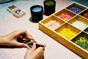 Experiência de criar um minijardim japonês adornado com flores