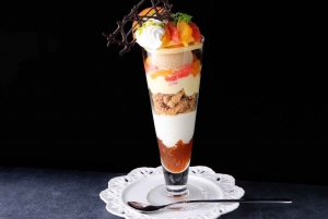 Experiência de criar um minijardim japonês adornado com flores