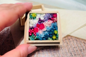 Expérimentez la création d'un mini jardin japonais orné de fleurs