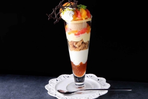 Expérimentez la création d'un mini jardin japonais orné de fleurs