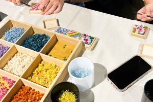 Expérimentez la création d'un mini jardin japonais orné de fleurs