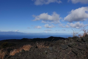Känn vulkanen genom att vandra på Mt.Mihara