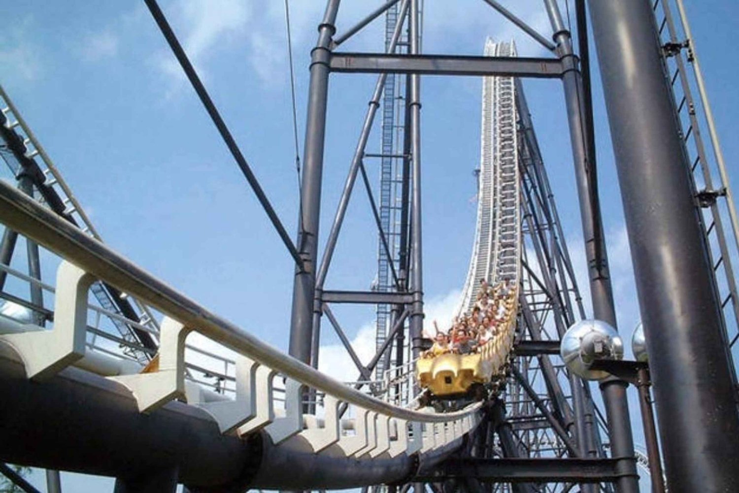 Из Токио: Парк развлечений Fuji-Q Highland: индивидуальный однодневный тур