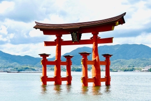 Da Tokyo: Viaggio di un giorno a Hiroshima e Miyajima con il treno proiettile
