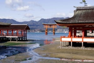 Da Tokyo: Viaggio di un giorno a Hiroshima e Miyajima con il treno proiettile
