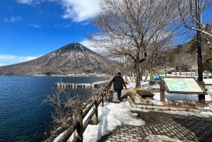 Nikko : les chutes de Kegon, le lac Chuzenji et le temple Toshogu