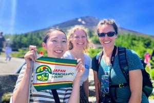 From Tokyo to Mount Fuji: Full-Day Tour and Hakone Cruise