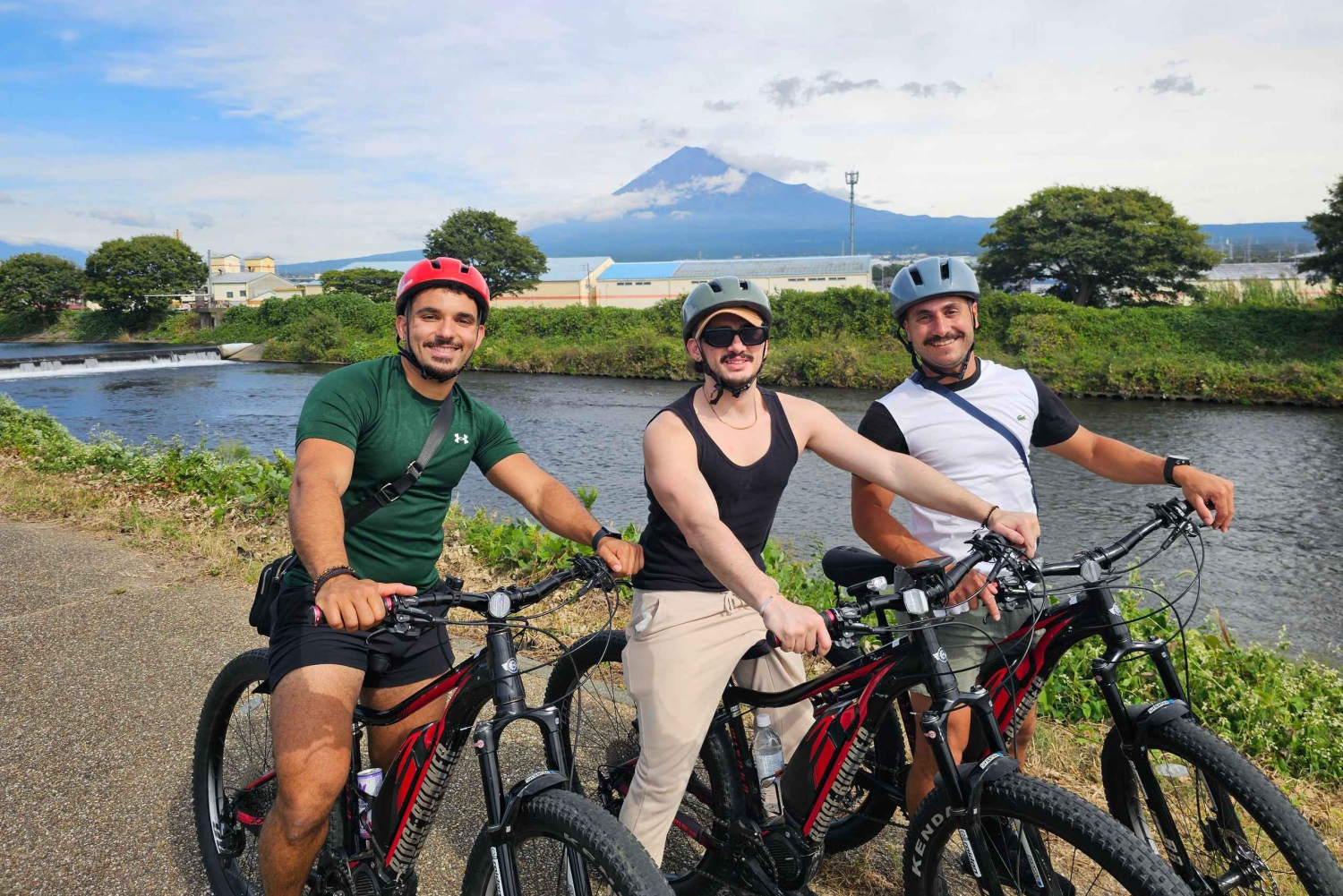 Fuji stad: Mount Fuji Scenic E-Bike Tour