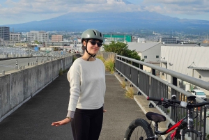 Fuji stad: Mount Fuji Scenic E-Bike Tour