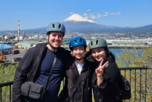 Fuji stad: Mount Fuji Scenic E-Bike Tour