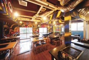 Harajuku: Kunstgalerie-Tour mit Okonomiyaki-Kochstunde