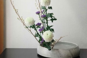 Ikebana-workshop in Tokio: Japanse bloemkunstervaring
