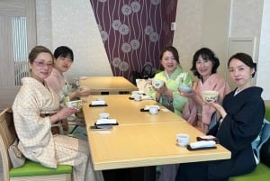 Tea ceremony experience in Japanese-style room 60min