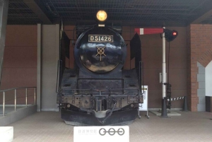 Tour durch die Geschichte der japanischen Eisenbahn im Eisenbahnmuseum