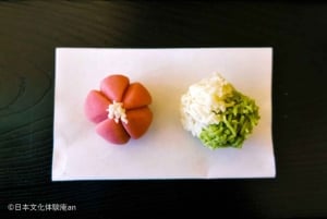 Japansk traditionel slikfremstilling og teceremoni