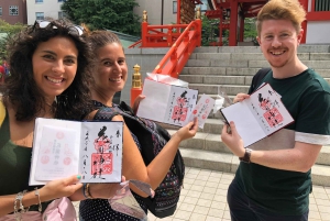 Haz un libro de sellos del templo con un artista