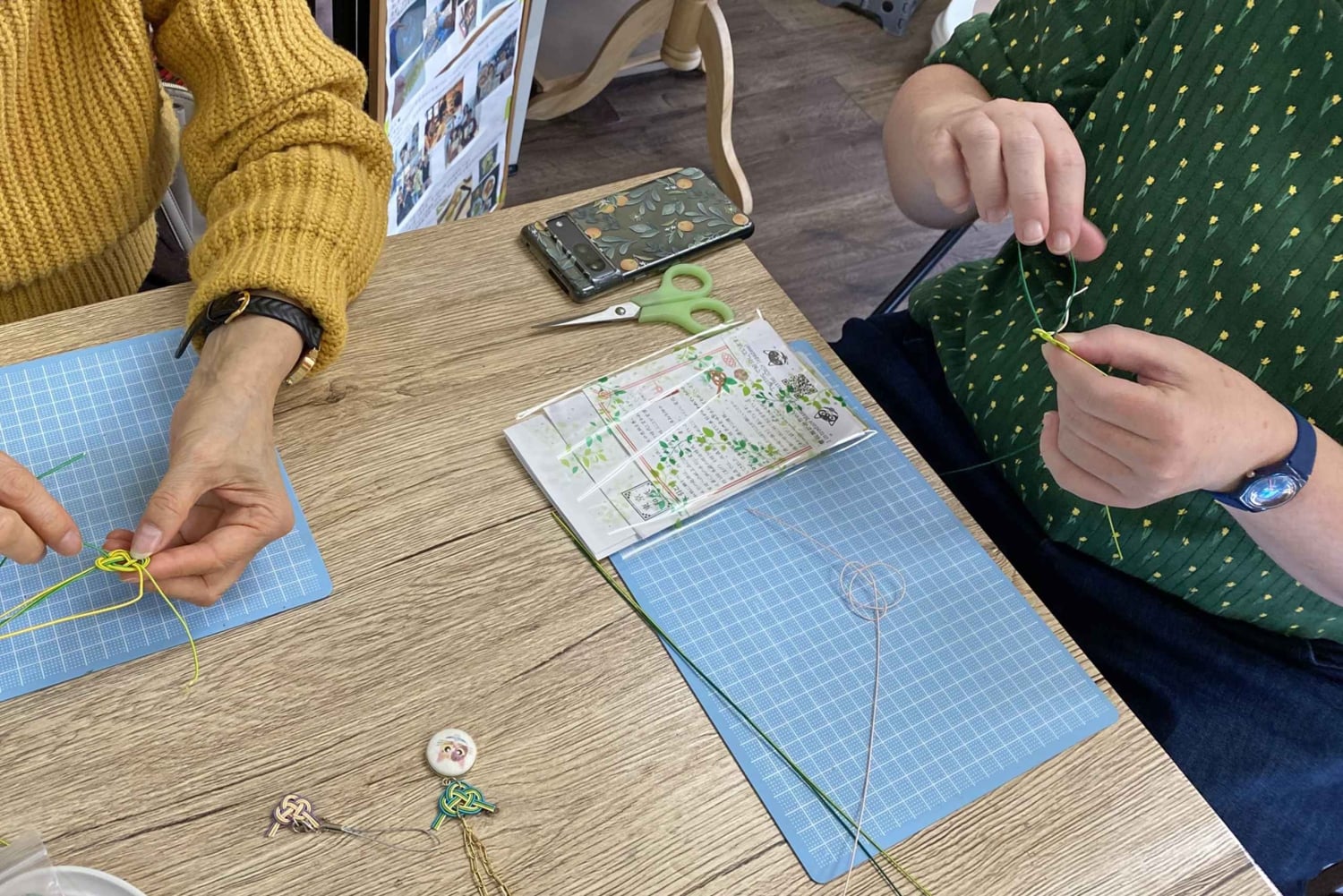 Mini Origami-lampa och Mizuhiki knutbälte Workshop i Ueno