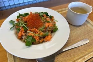 Private Toyosu & Tsukiji Market Adventure with Tuna Auction