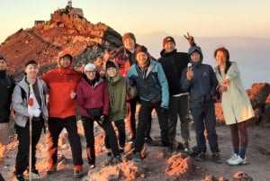 Mt. Fuji: 2-tägige Besteigung mit Hüttenaufenthalt, Mahlzeiten und heißen Quellen