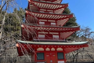 Fuji-vuoren nähtävyyksiä – yksityinen kierros englanninkielisen oppaan kanssa