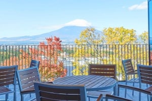 Experiencia de esquí en el monte Fuji: excursión de 1 día a la estación de esquí YETI y a un onsen