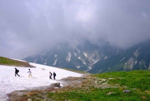 Nagano: Weltende Tateyama Kurobe Alpenroute Tour
