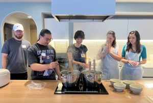 Ramenlaging fra bunnen av + Akihabara-tur – matlagingskurs