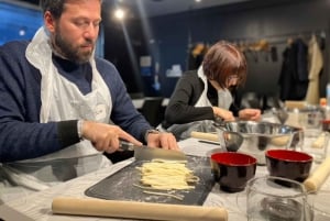 Ramenlaging fra bunnen av + Akihabara-tur – matlagingskurs