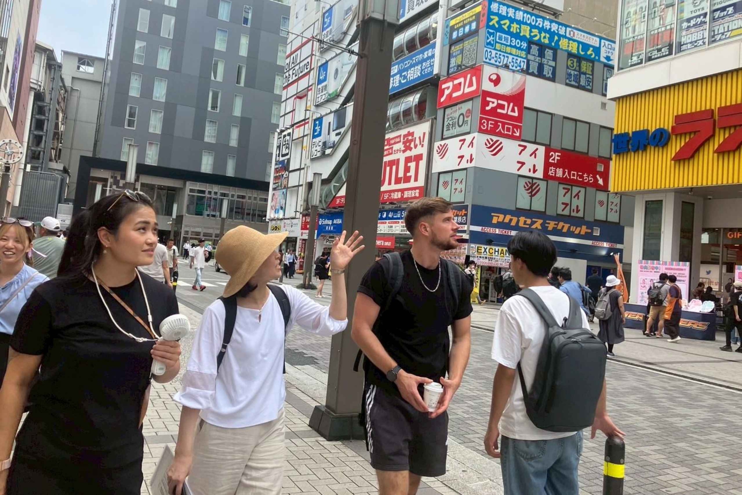 Elaboración de ramen desde cero + tour por Akihabara – Clase de cocina
