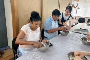 Elaboración de ramen desde cero + tour por Akihabara – Clase de cocina