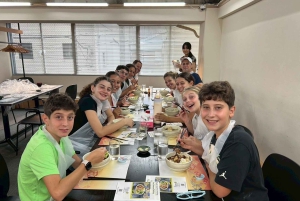 Elaboración de ramen desde cero + tour por Akihabara – Clase de cocina