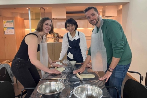 Elaboración de ramen desde cero + tour por Akihabara – Clase de cocina