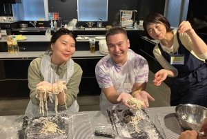 Elaboración de ramen desde cero + tour por Akihabara – Clase de cocina