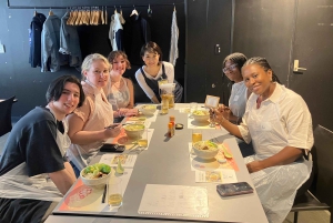 Elaboración de ramen desde cero + tour por Akihabara – Clase de cocina