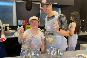 Elaboración de ramen desde cero + tour por Akihabara – Clase de cocina