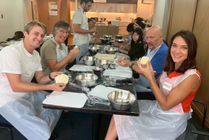 Elaboración de ramen desde cero + tour por Akihabara – Clase de cocina