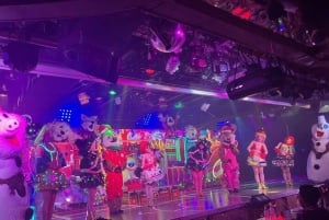 Amusementsshow met Samurai-thema in Shinjuku