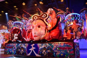 Spettacolo di intrattenimento a tema samurai a Shinjuku